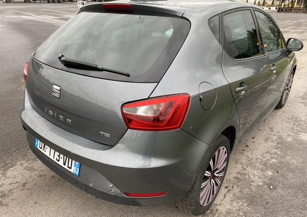 Seat Ibiza cena 19000 przebieg: 122000, rok produkcji 2015 z Pleszew małe 154